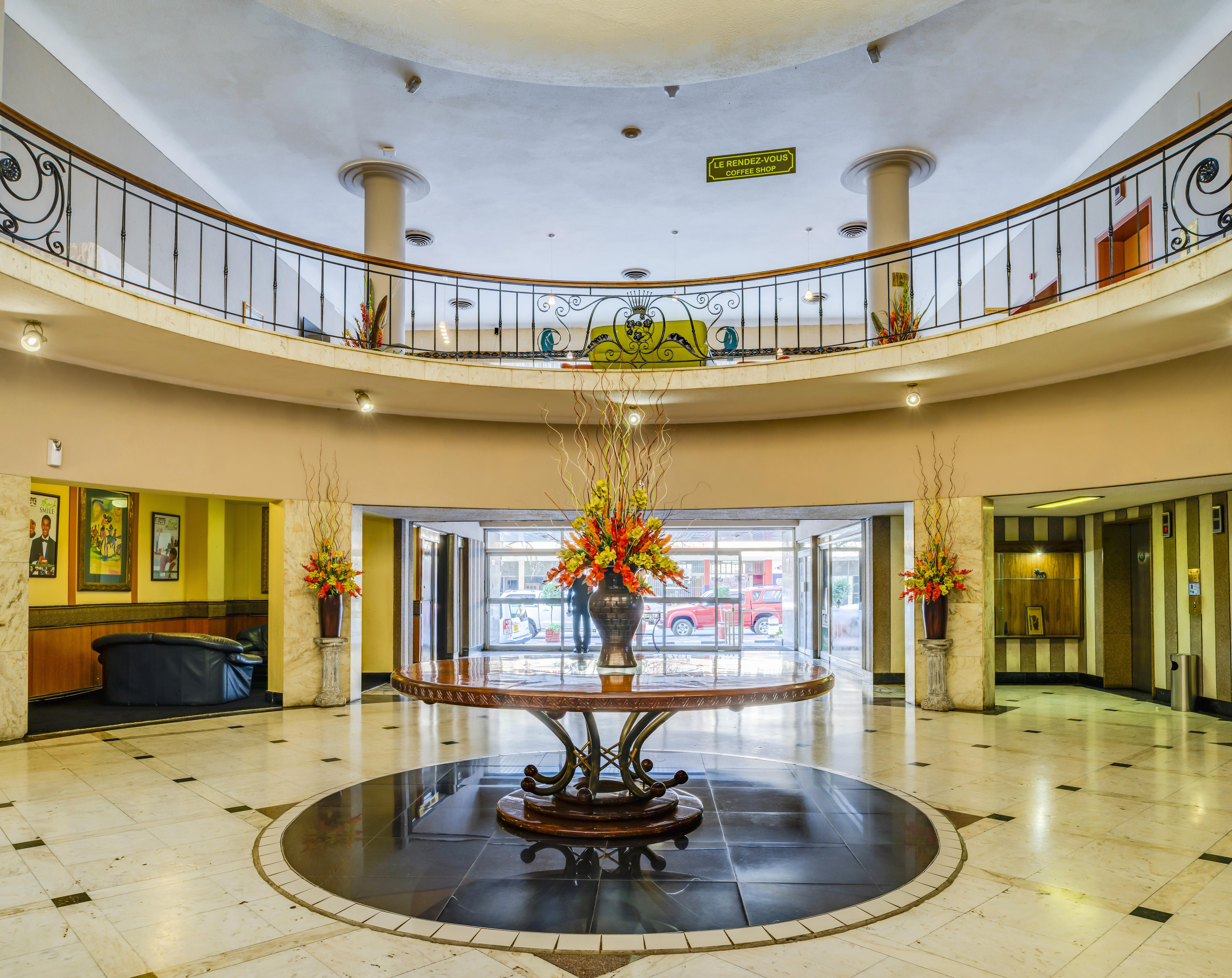 Bulawayo Rainbow Hotel Exterior photo